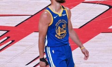 9you娱乐-勇士队再下一城，成功领先火箭两场