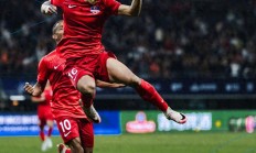 九游娱乐入口-阿拉维斯力挫对手，取得宝贵三分