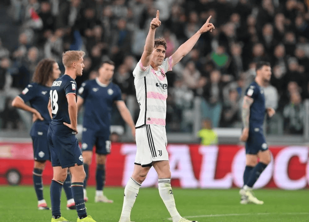 尤文图斯重归之战,球员斗志昂扬 尤文图斯重归之战,球员斗志昂扬