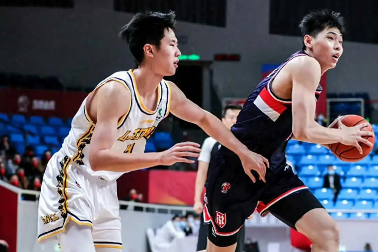 广州恒大取得关键胜利,排名上升的简单介绍 广州恒大取得关键胜利,排名上升的简单介绍