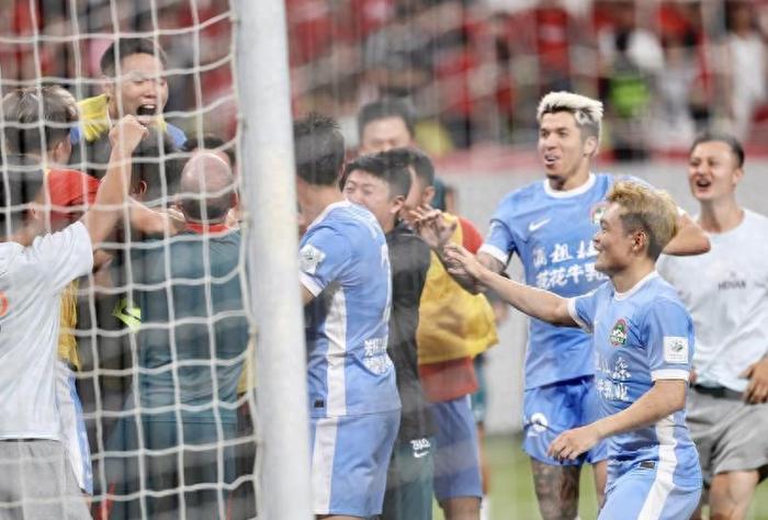 关于外界失望！豪强球队惨遭淘汰，亚洲球队逆袭的信息