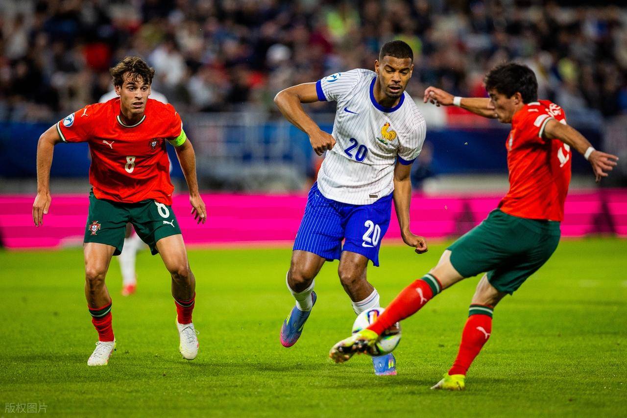 包含欧锦赛预选赛:波兰队险胜对手晋级形势大好的词条 包含欧锦赛预选赛:波兰队险胜对手晋级形势大好的词条