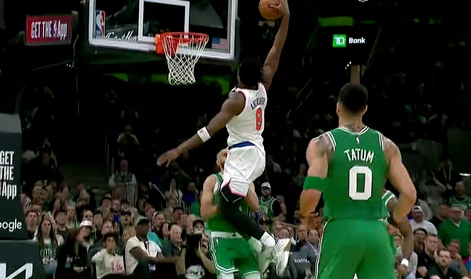 尼克斯队再遭失利,全队状态低迷 尼克斯队再遭失利,全队状态低迷