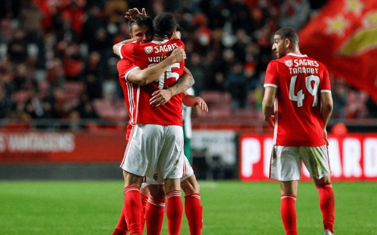 波尔图-逆转巴黎圣日耳曼,本菲卡后卫破旧之后扳平比分 波尔图-逆转巴黎圣日耳曼,本菲卡后卫破旧之后扳平比分