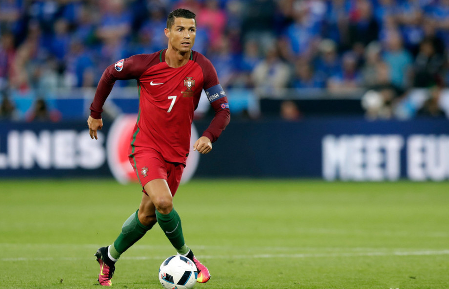 包含奥地利队轻取葡萄牙队,奥恰洛夫刷新纪录的词条 包含奥地利队轻取葡萄牙队,奥恰洛夫刷新纪录的词条